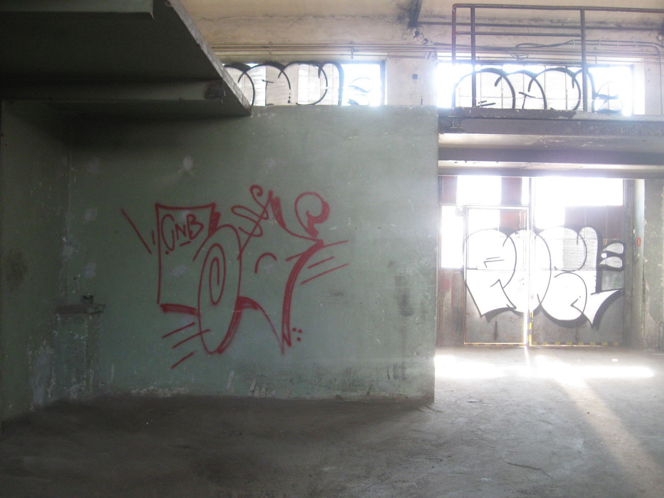 Graffiti Bombing - Photo by Hilary90 - cnb