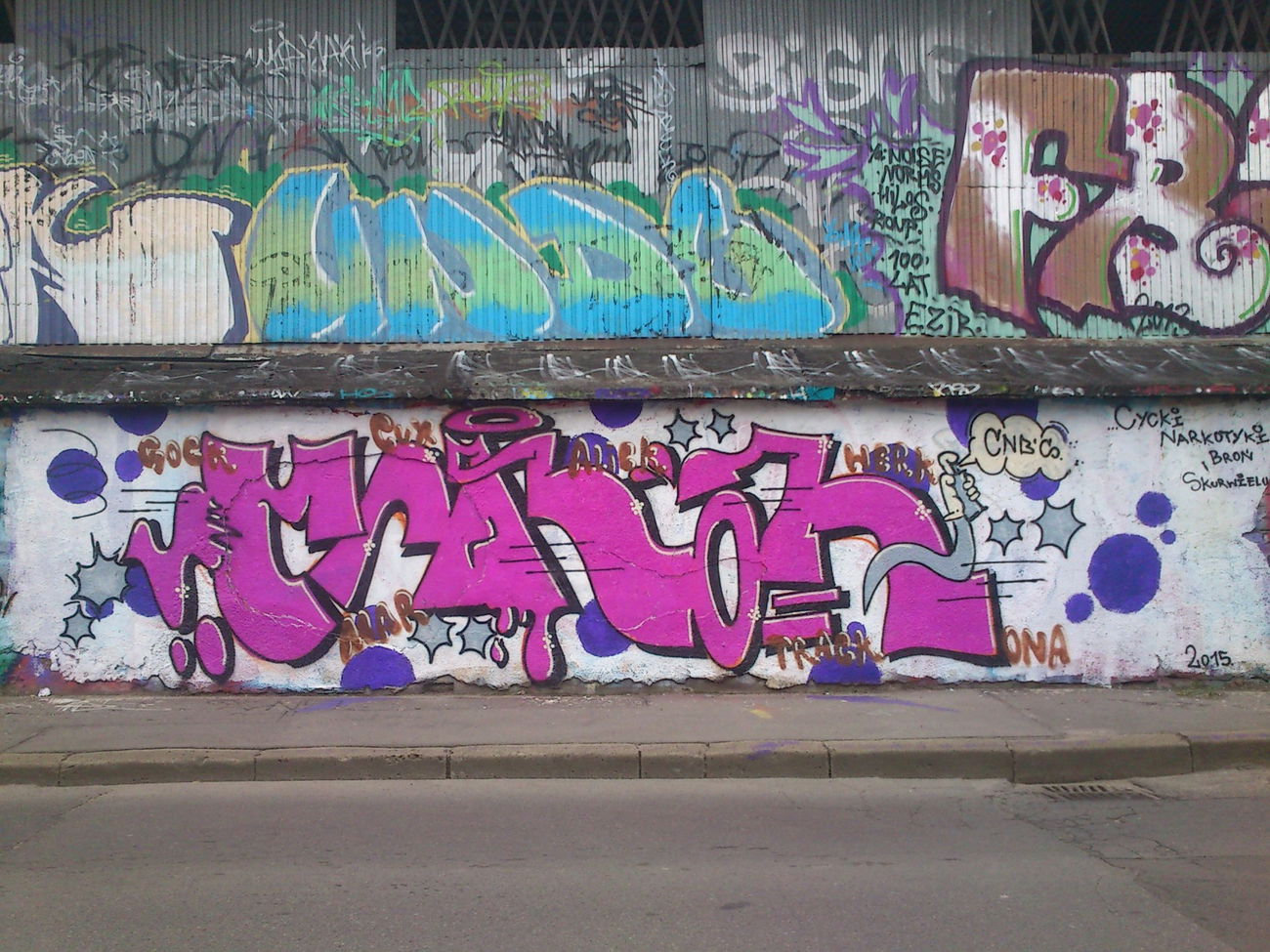 Graffiti Wall - Photo by Hilary90 - cnb