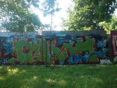 Graffiti Wall - Photo by Hilary90 - cnb