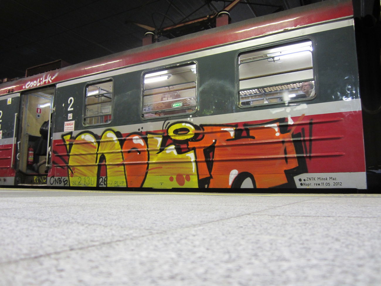 Graffiti Train - Photo by Hilary90 - cnb