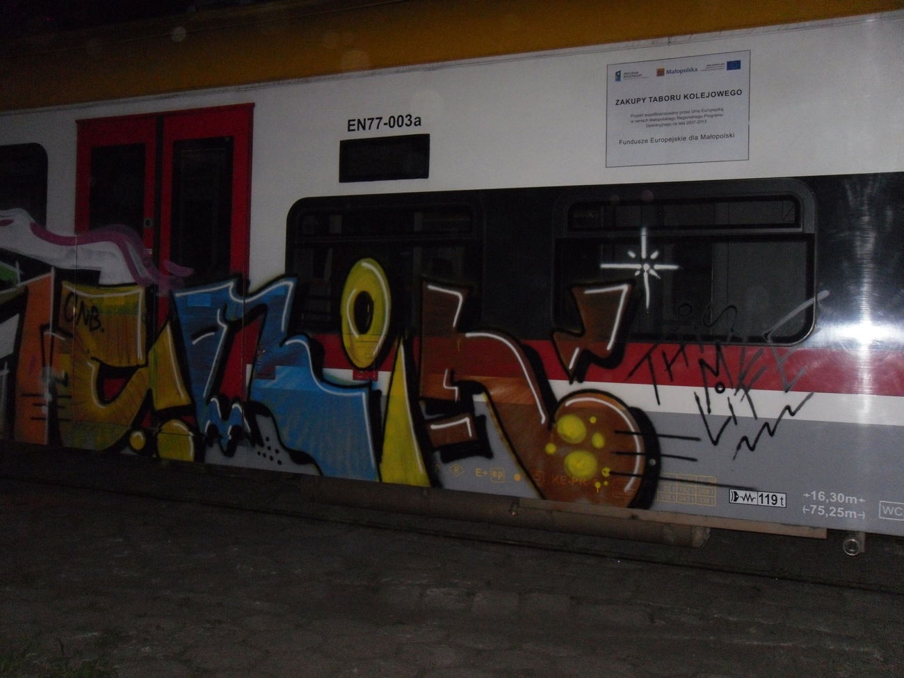 Graffiti Bombing - Photo by Hilary90 - cnb (2015)