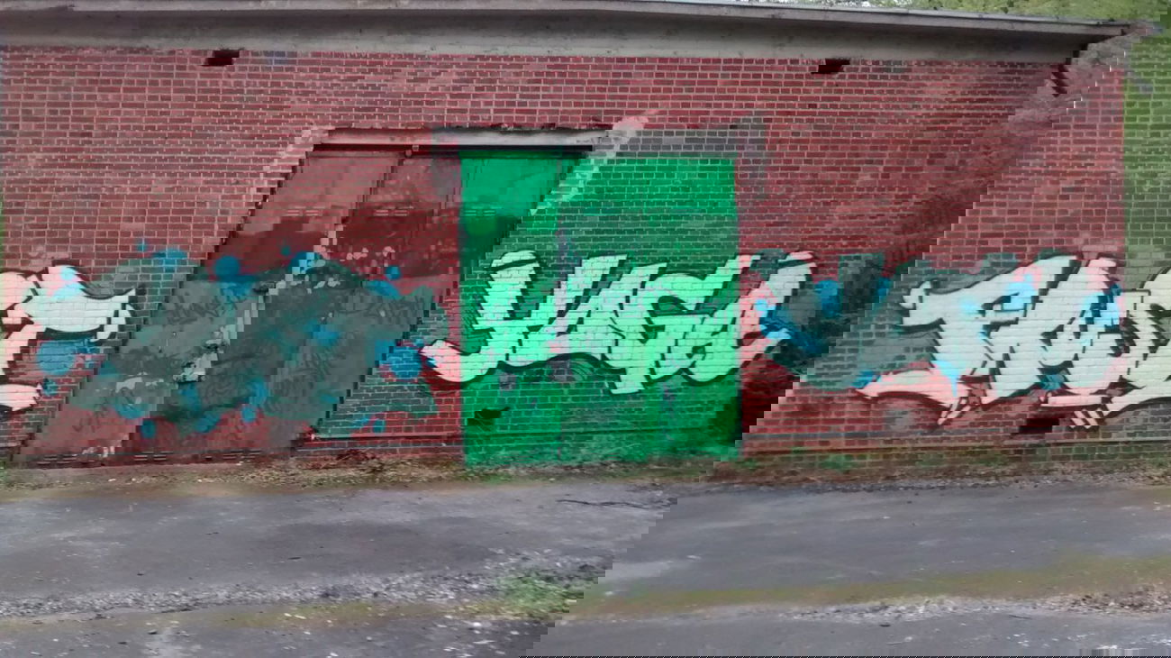 Graffiti Wall in Münster - Photo by HillsHaveStyles - Frust, Yoga, Münster