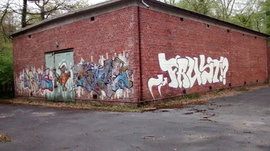 Graffiti Wall in Münster - Photo by HillsHaveStyles - Brus, Raze, Frust
