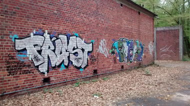 Graffiti Wall in Münster - Photo by HillsHaveStyles - Frust, Tagsi, Münster (2010)