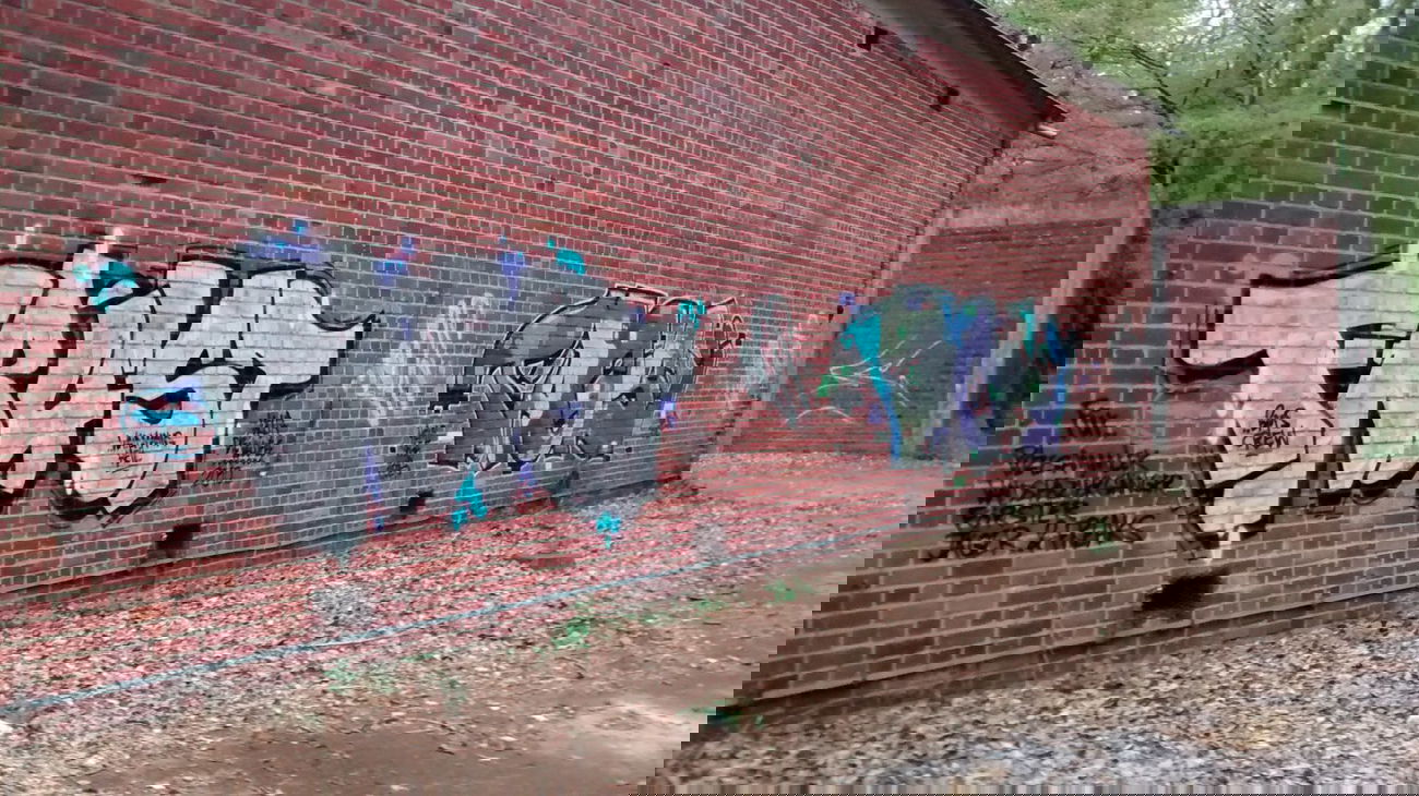 Graffiti Wall in Münster - Photo by HillsHaveStyles - Frust, Tagsi, Münster (2010)