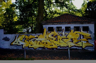 Graffiti Wall - Photo by Hinton123 - Check, Chek, Chur (2014)