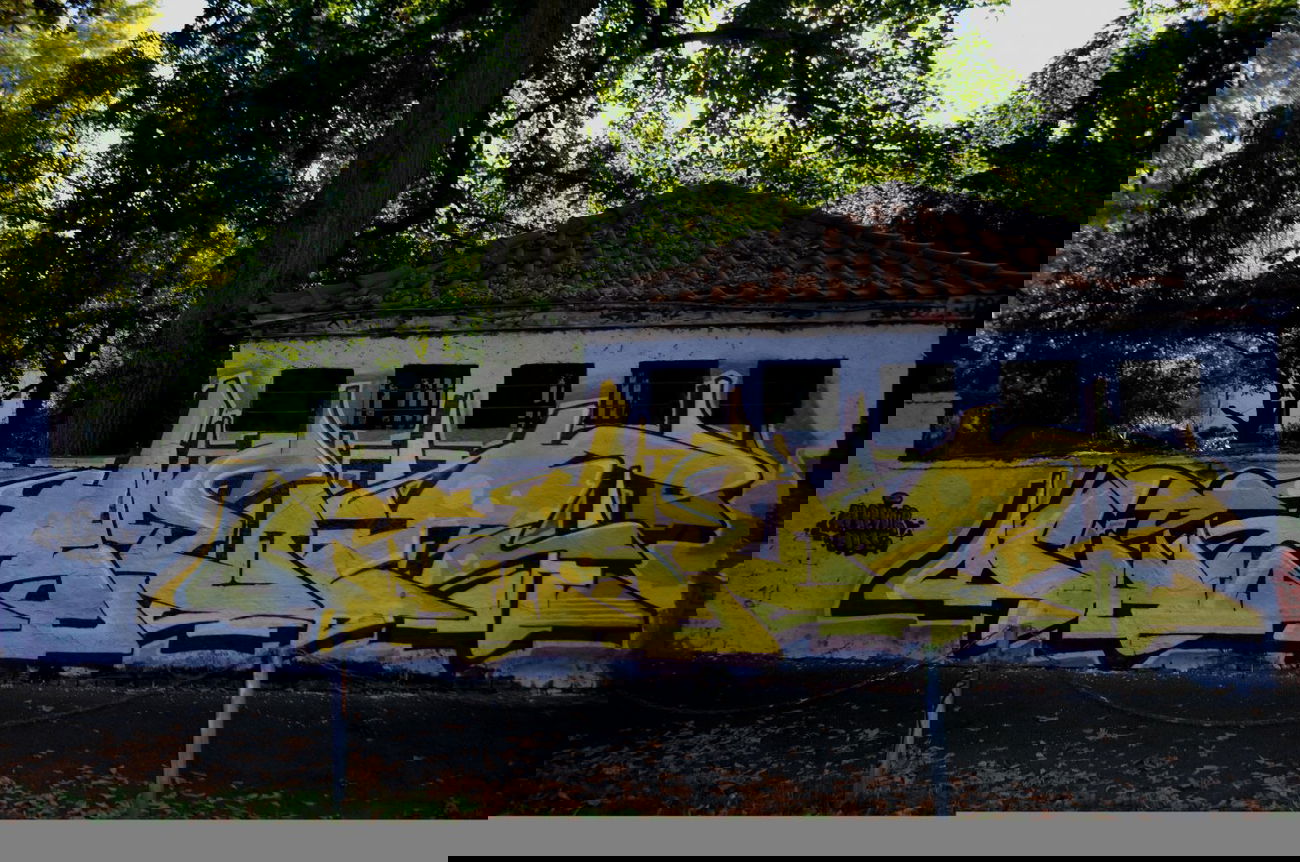 Graffiti Wall - Photo by Hinton123 - Check, Chek, Chur (2014)