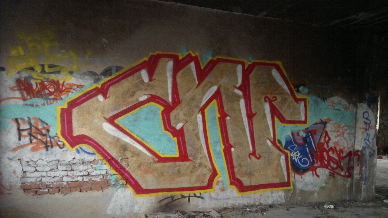 Graffiti Bombing - Photo by HipHopHolm