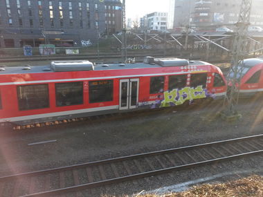 Graffiti Train - Photo by Hitzerot - Rsc