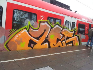 Graffiti Train - Photo by HoWi_OnE - ats