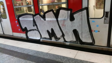 Graffiti Train - Photo by Hobbyspotter