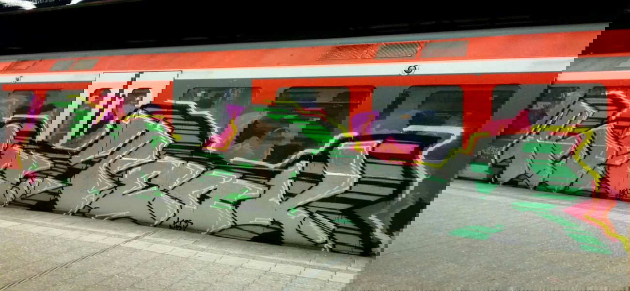 Graffiti Train - Photo by Hobbyspotter