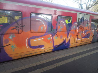 Graffiti Train - Photo by Hobbyspotter (2014)