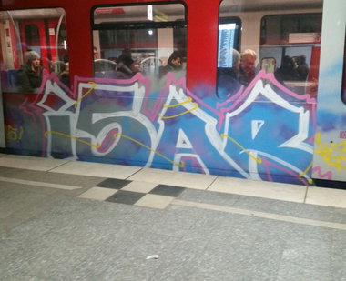 Graffiti Train - Photo by Hobbyspotter (2015)