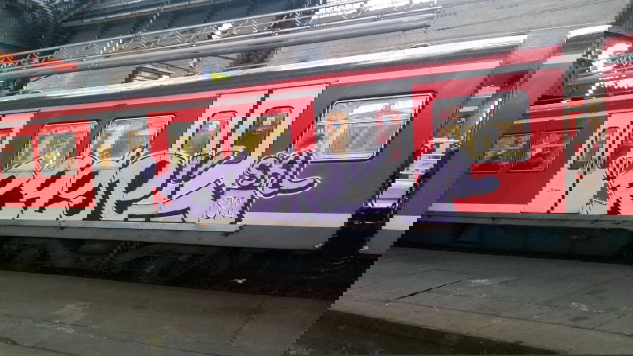 Graffiti Train - Photo by Hobbyspotter (2015)