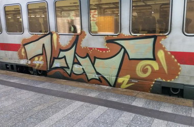 Graffiti Train - Photo by Hobbyspotter