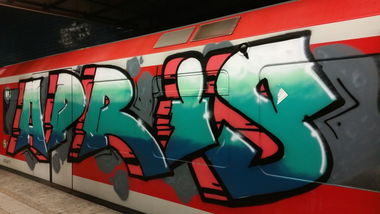 Graffiti Train - Photo by Hobbyspotter