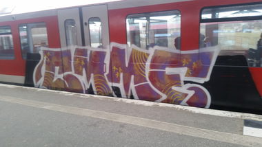 Graffiti Train - Photo by Hobbyspotter