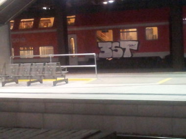 Graffiti Train - Photo by Hobbyspotter (2014)