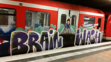 Graffiti Train - Photo by Hobbyspotter
