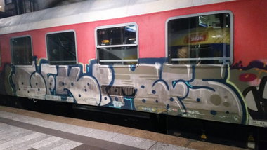 Graffiti Train - Photo by Hobbyspotter