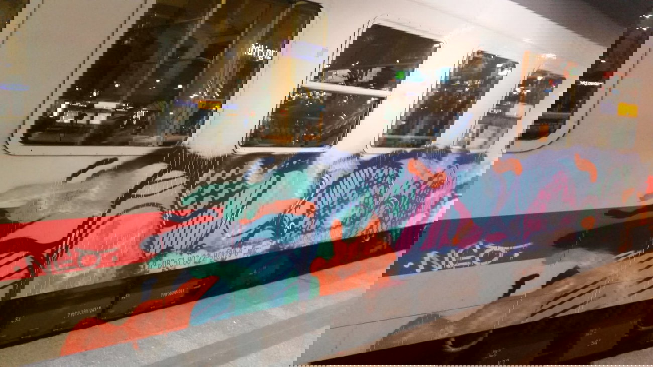 Graffiti Train - Photo by Hobbyspotter