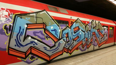 Graffiti Train - Photo by Hobbyspotter