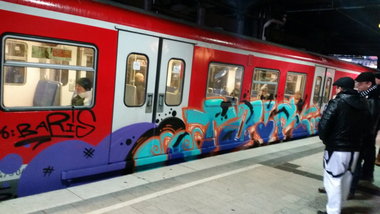 Graffiti Train - Photo by Hobbyspotter (2015)