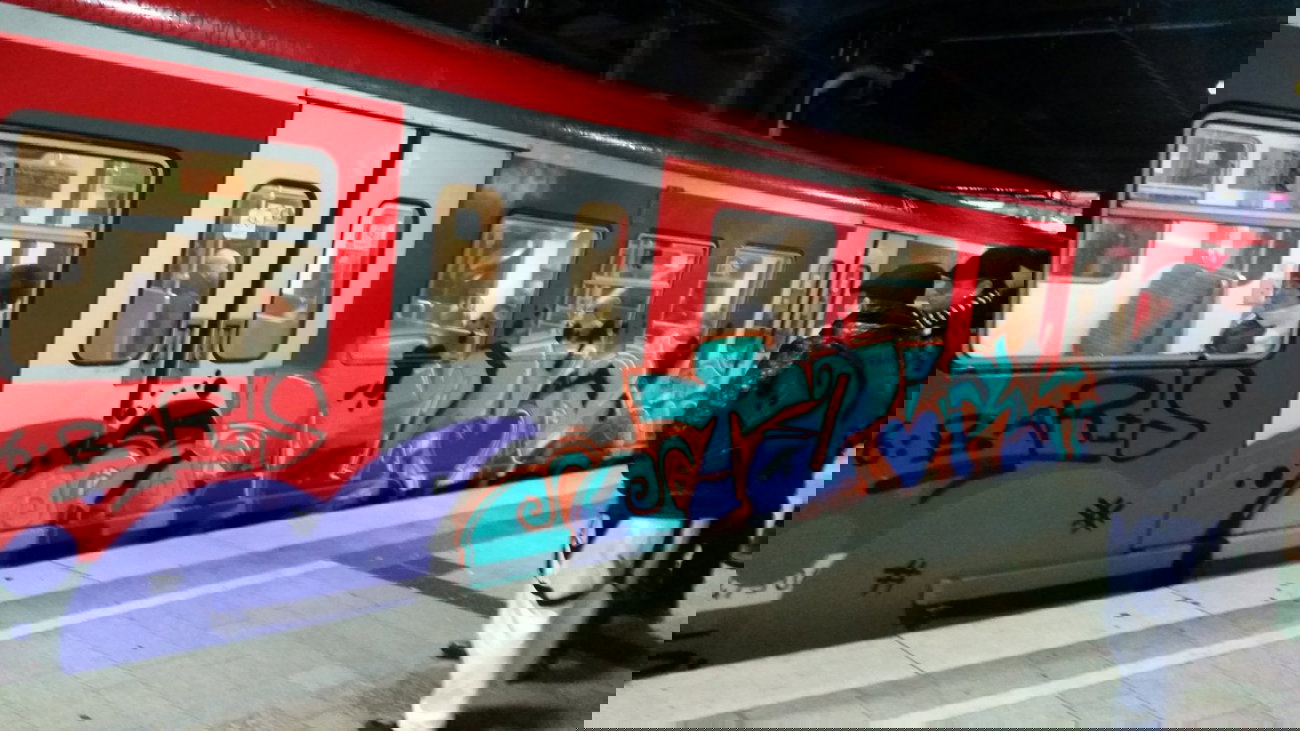 Graffiti Train - Photo by Hobbyspotter (2015)