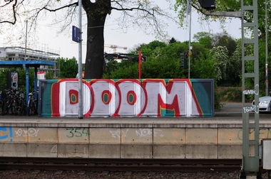 Graffiti Bombing - Photo by Hodenkobolt - Doom, 354, Foim