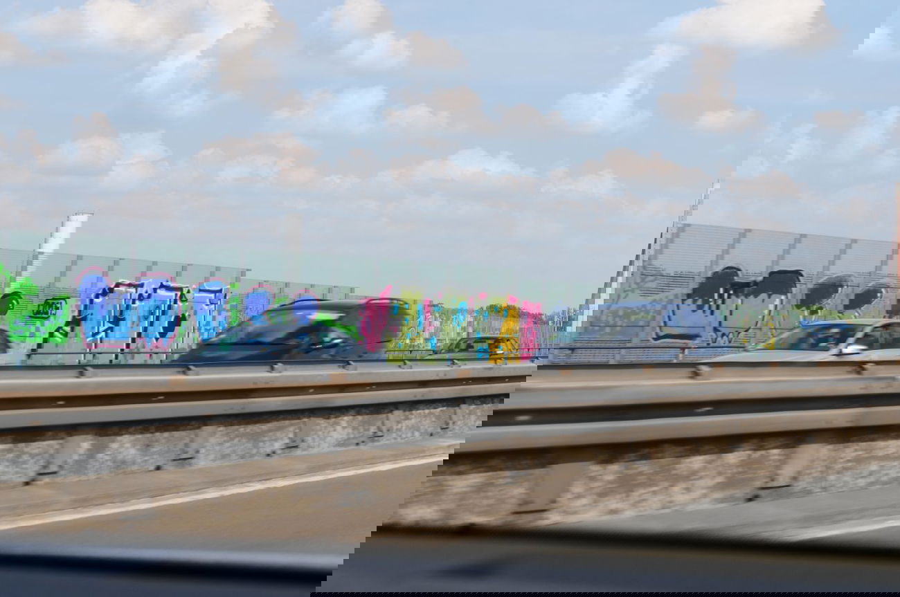 Graffiti Bombing - Photo by Hodenkobolt - 110