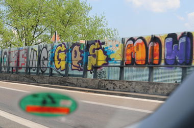 Graffiti Bombing - Photo by Hodenkobolt - Gos, Nc, Yf