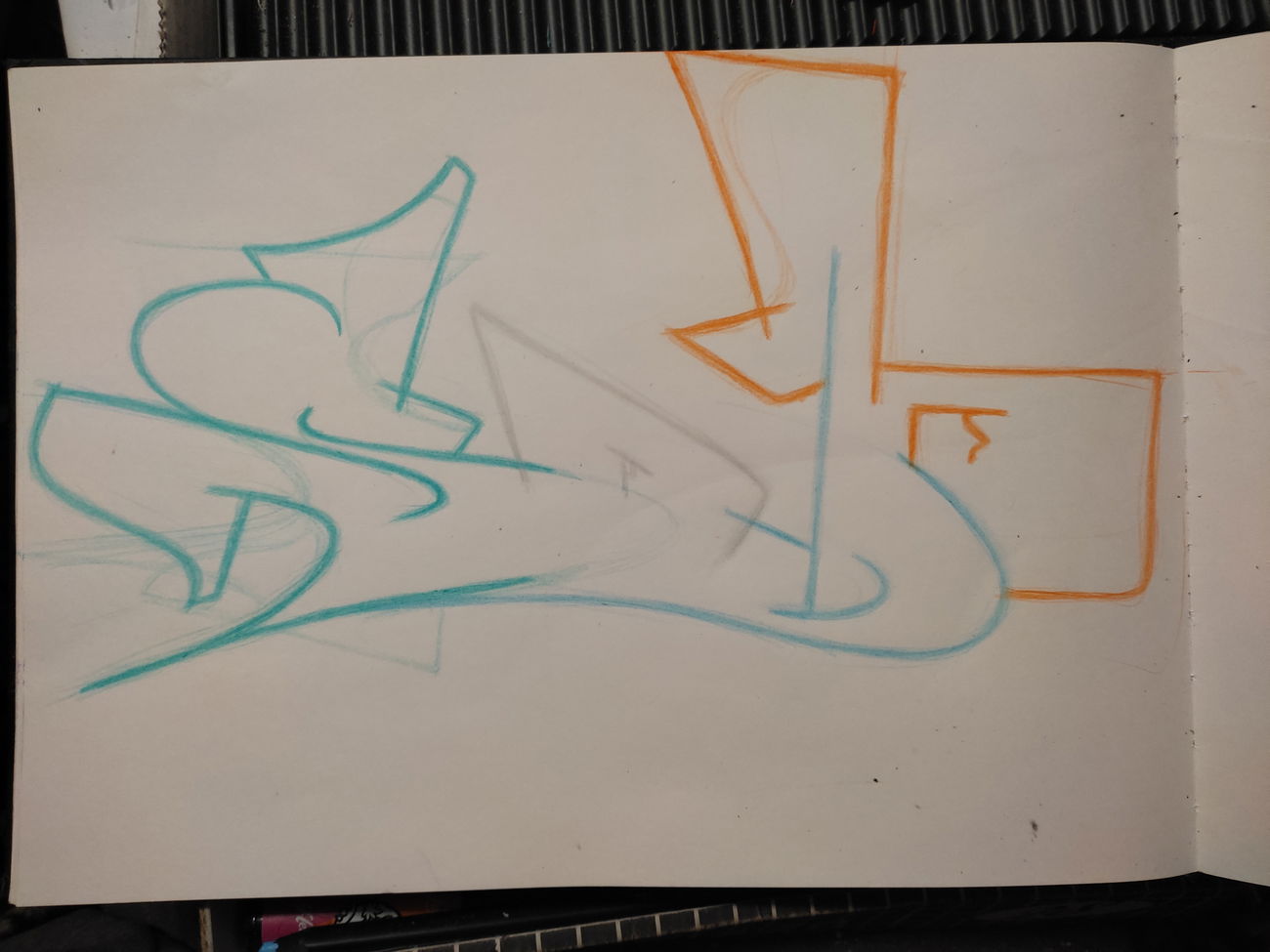 Graffiti Sketch - Photo by Hoe1