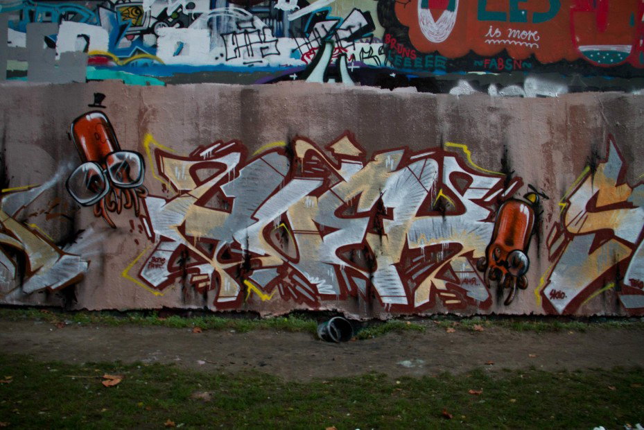 Graffiti Wall in berlin - Photo by Hoek143 - hoek, sken, skenar (2012)