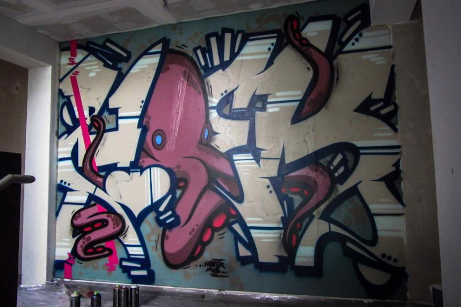 Graffiti Wall in Zell Am See - Photo by Hoek143 - zell, am, see (2012)