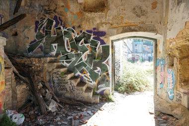 Graffiti Wall in Almada - Photo by Hoek143 - hoek, hoeck