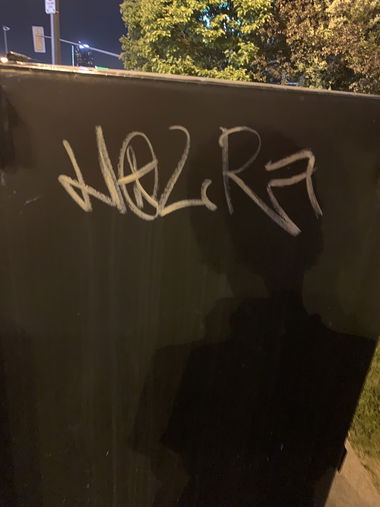 Graffiti Bombing in Niagara falls - Photo by Holr