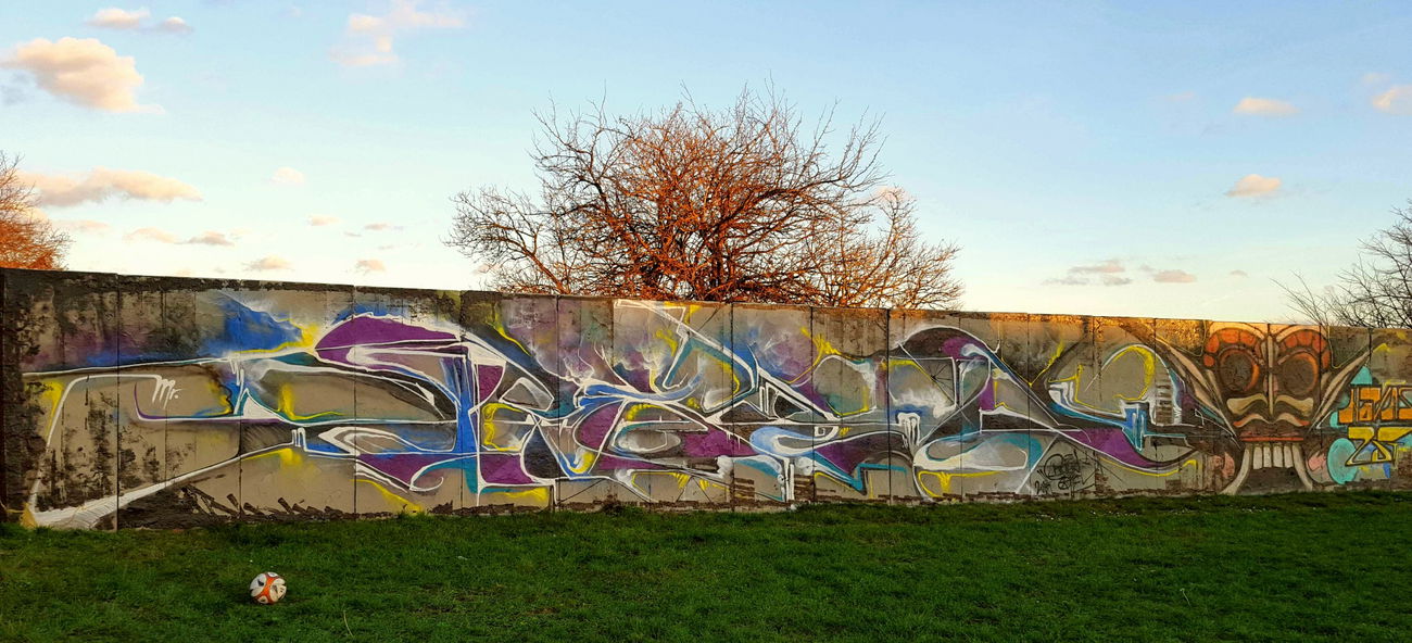 Graffiti Wall - Photo by Holzer (2015)
