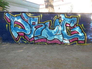Graffiti Wall - Photo by Homie