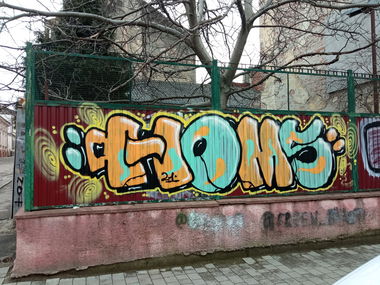 Graffiti Bombing - Photo by Homs - homs (2021)