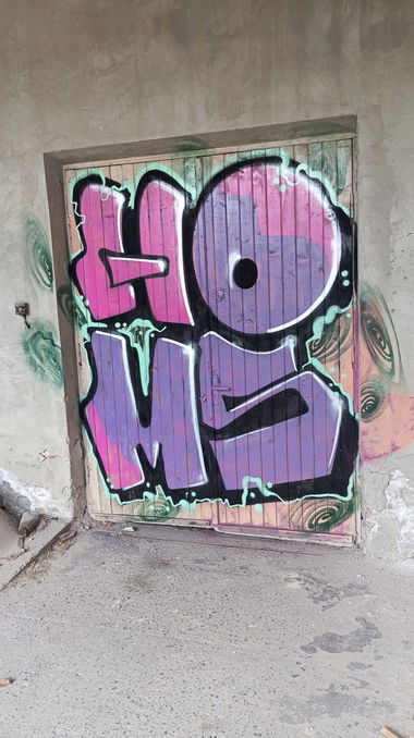 Graffiti Bombing - Photo by Homs (2025)
