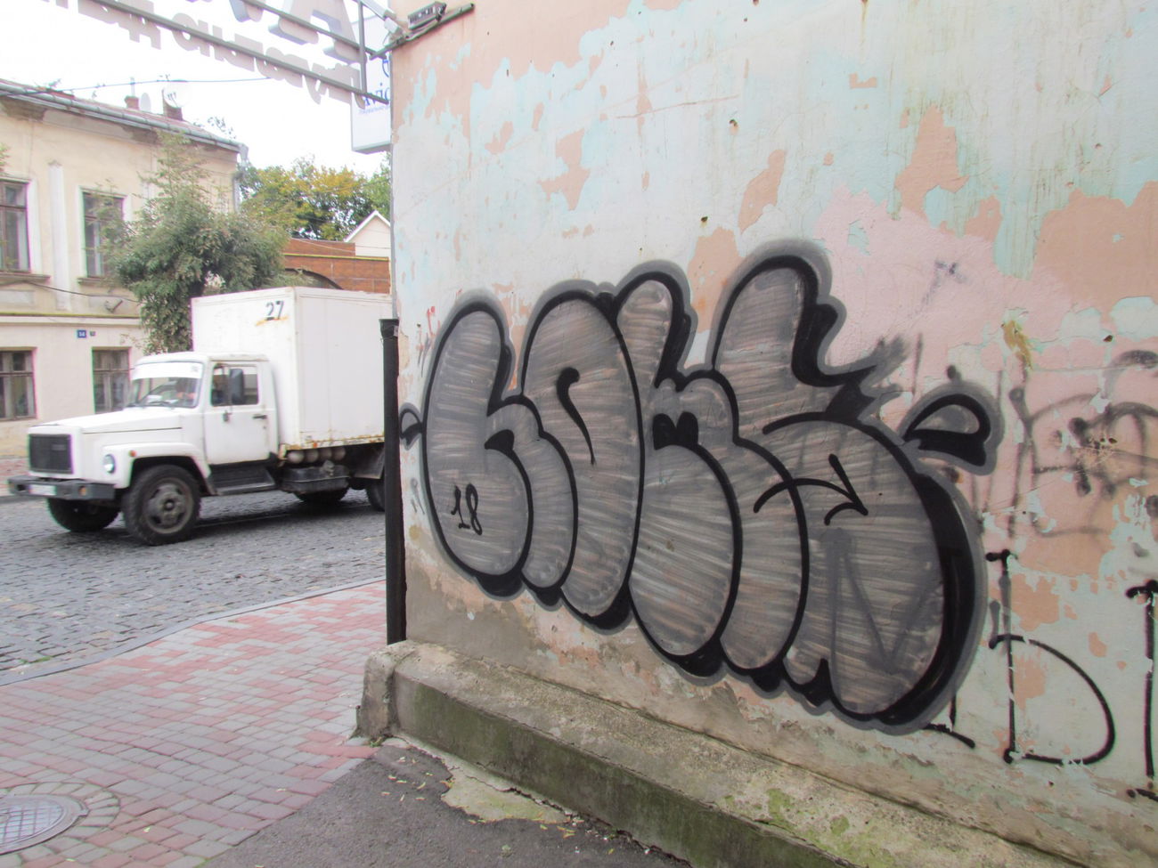 Graffiti Bombing - Photo by Homs - Homs