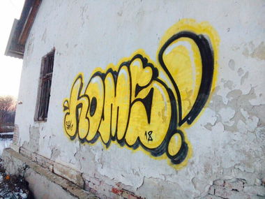 Graffiti Bombing - Photo by Homs - Homs