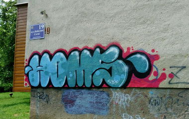 Graffiti Bombing - Photo by Homs - homs