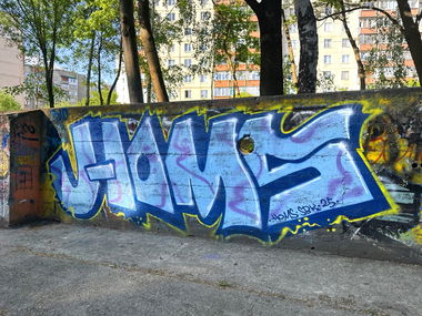 Graffiti Bombing - Photo by Homs (2025)