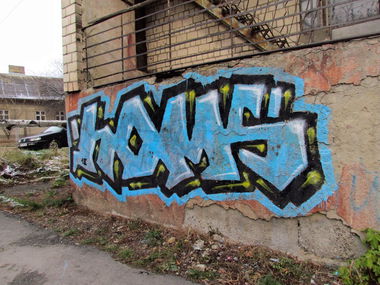 Graffiti Bombing - Photo by Homs - Homs