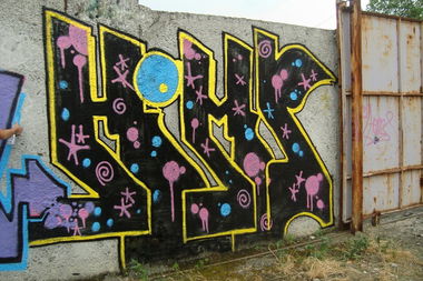 Graffiti Bombing - Photo by Homs - Homs (2012)