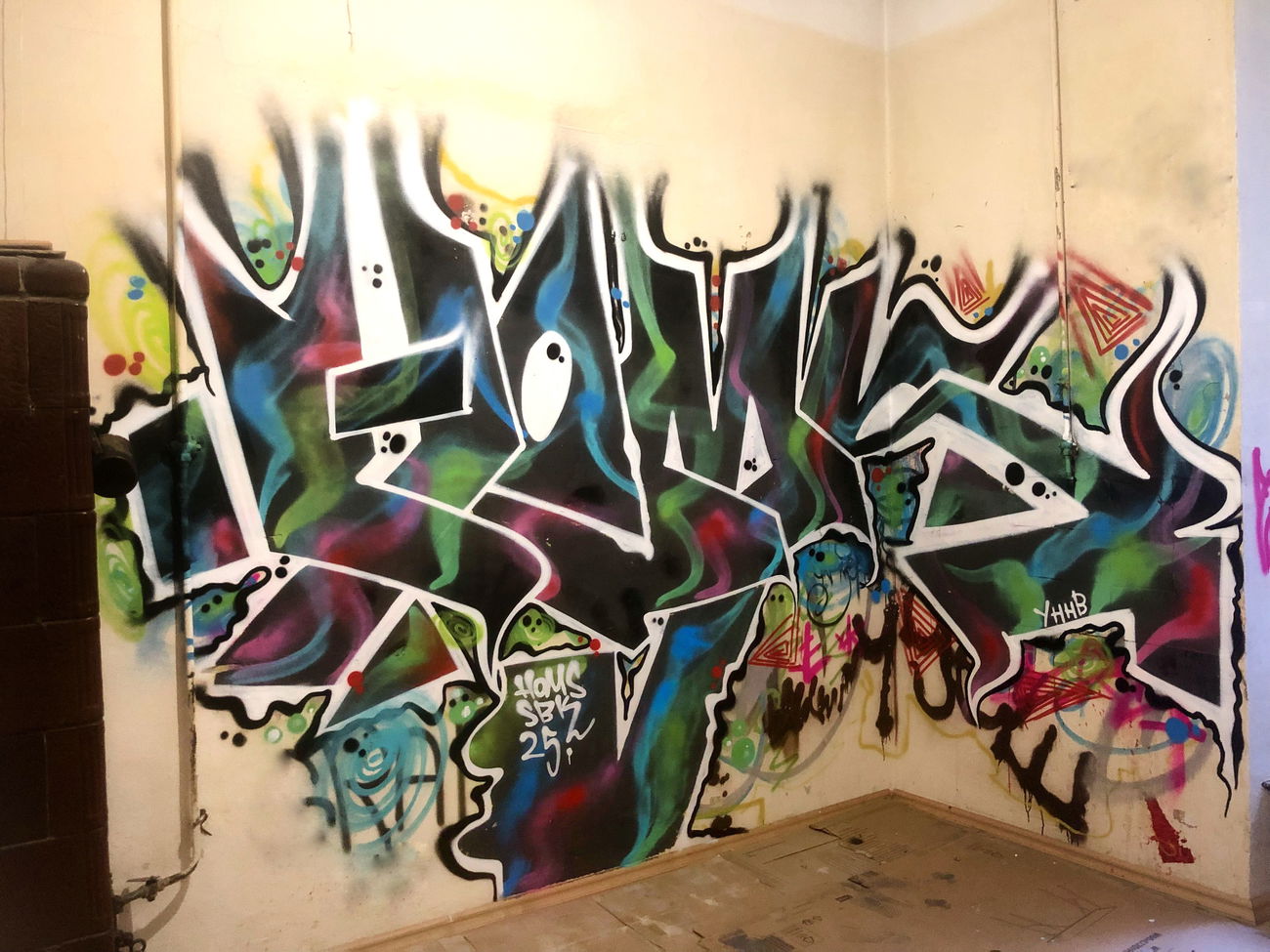 Graffiti Wall - Photo by Homs (2025)