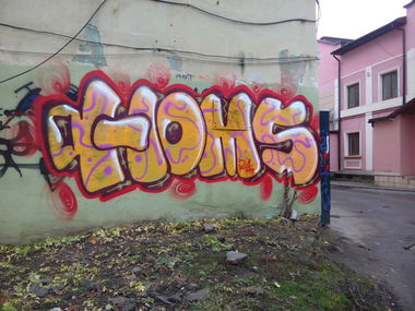 Graffiti Bombing - Photo by Homs - homs (2021)