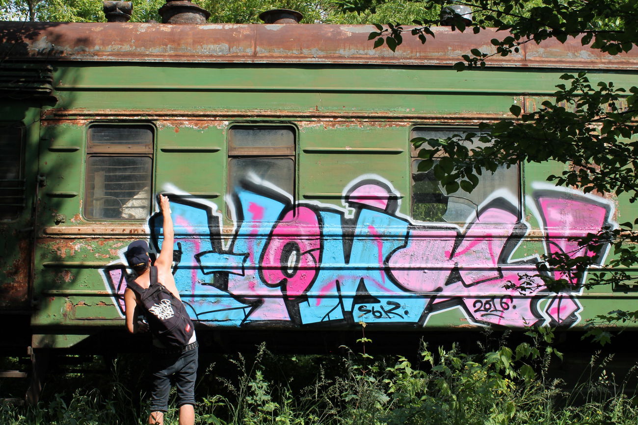 Graffiti Train - Photo by Homs - Homs
